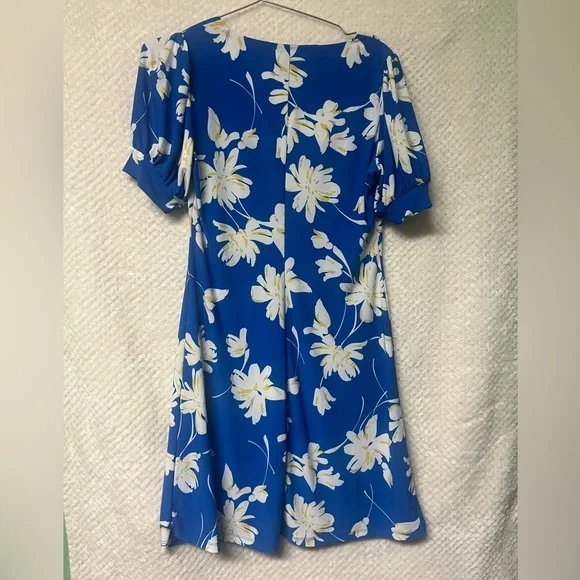 Tommy Hilfiger Blue White Floral Dress Short Sleeves Career Business Dress Sz 8 - Picture 6 of 7